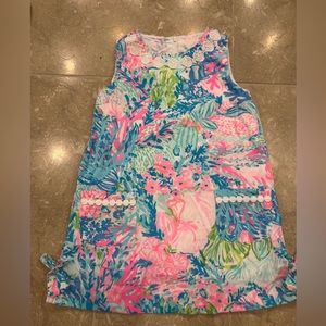 Lilly Pulitzer Girls Shift Dress with Appliqué Flowers and Pockets. Size 4T